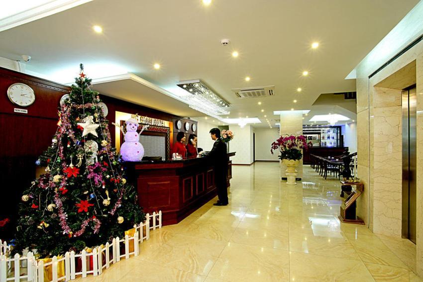 Lavish Centre هانوي المظهر الخارجي الصورة